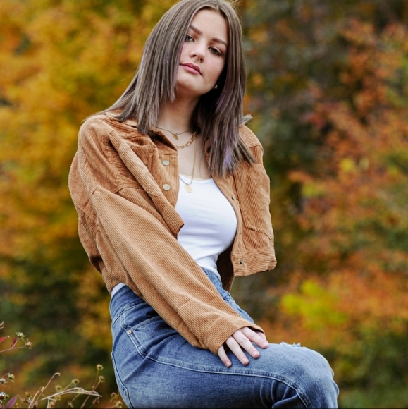 SOLD Favlux fashion cropped corduroy jacket camel - Picture 6 of 7